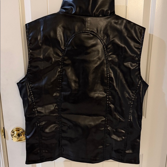 Laverapelle Men's Batman Faux Leather Jacket with Hood and Vest - Picture 12 of 12